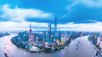 фото Слияние традиций и футуристического будущего Шанхая