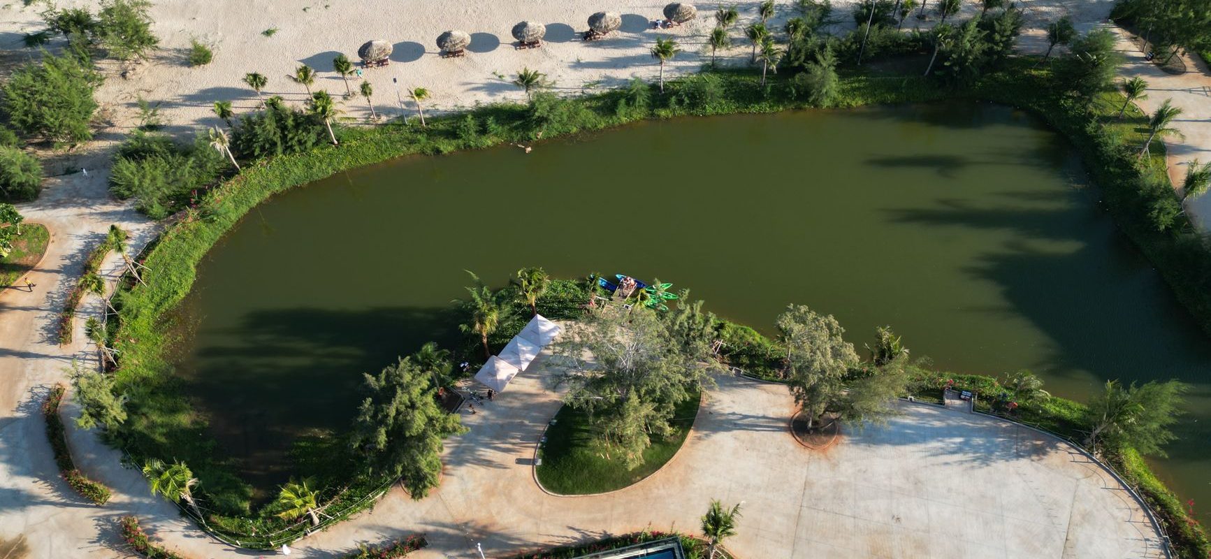 Фото Пляжи Нячанга и окрестностей, где вода чистая и нет толпы