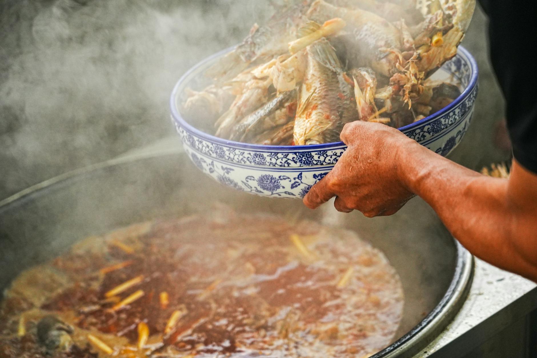 Что попробовать из еды в первый день: огненный хого - Чунцин