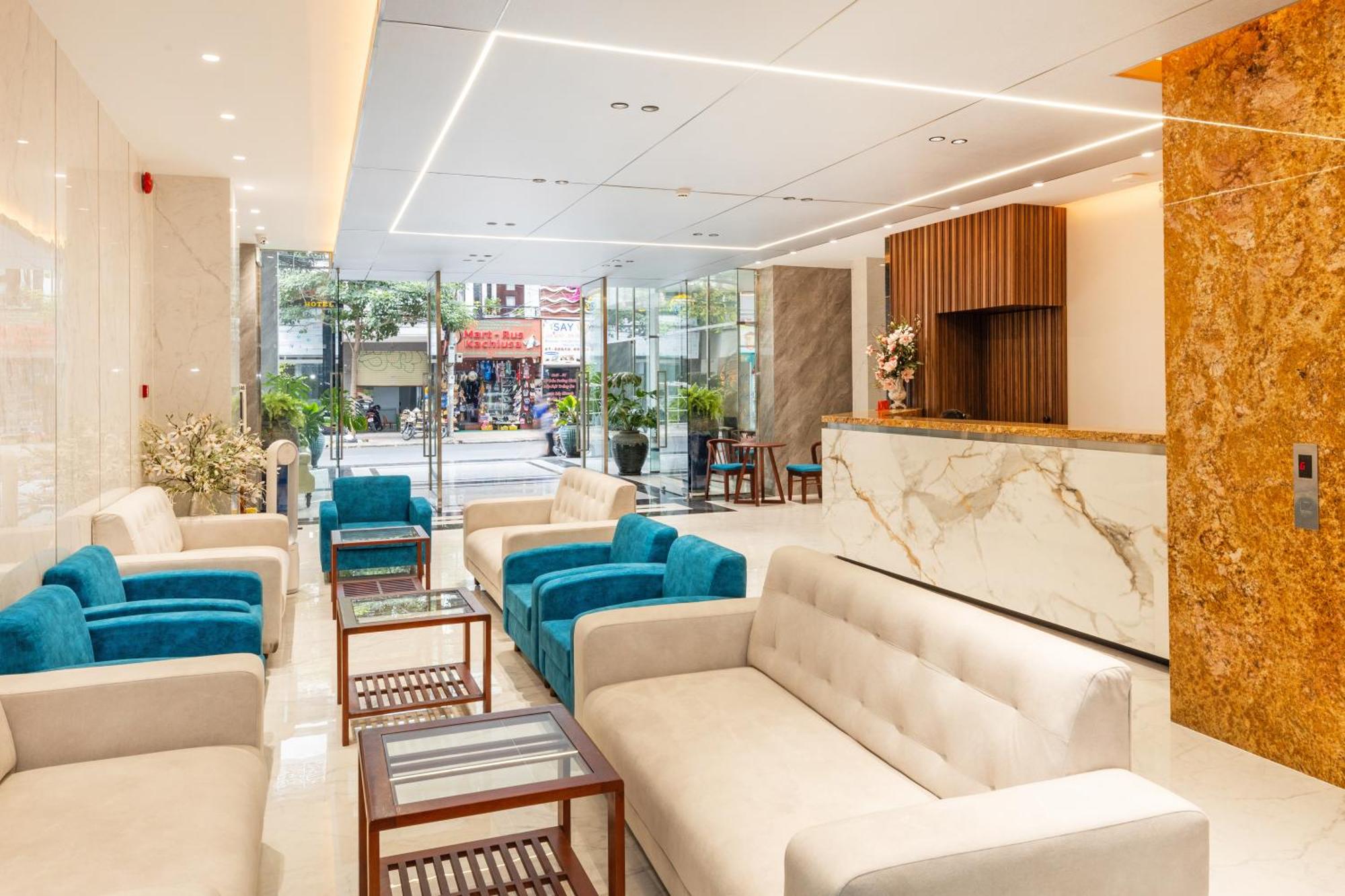 The Summer Hotel, фото 3
