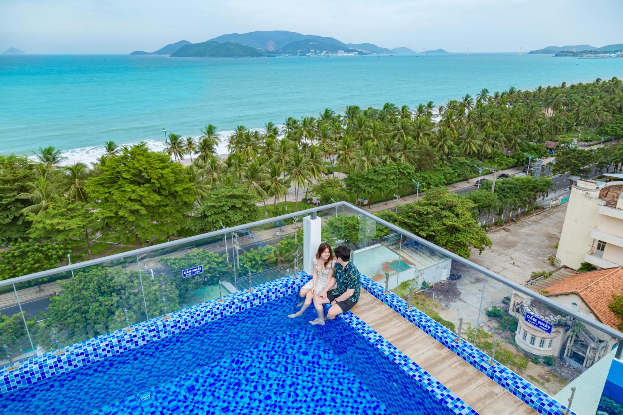 Azura Gold Hotel & Apartment, фото 1