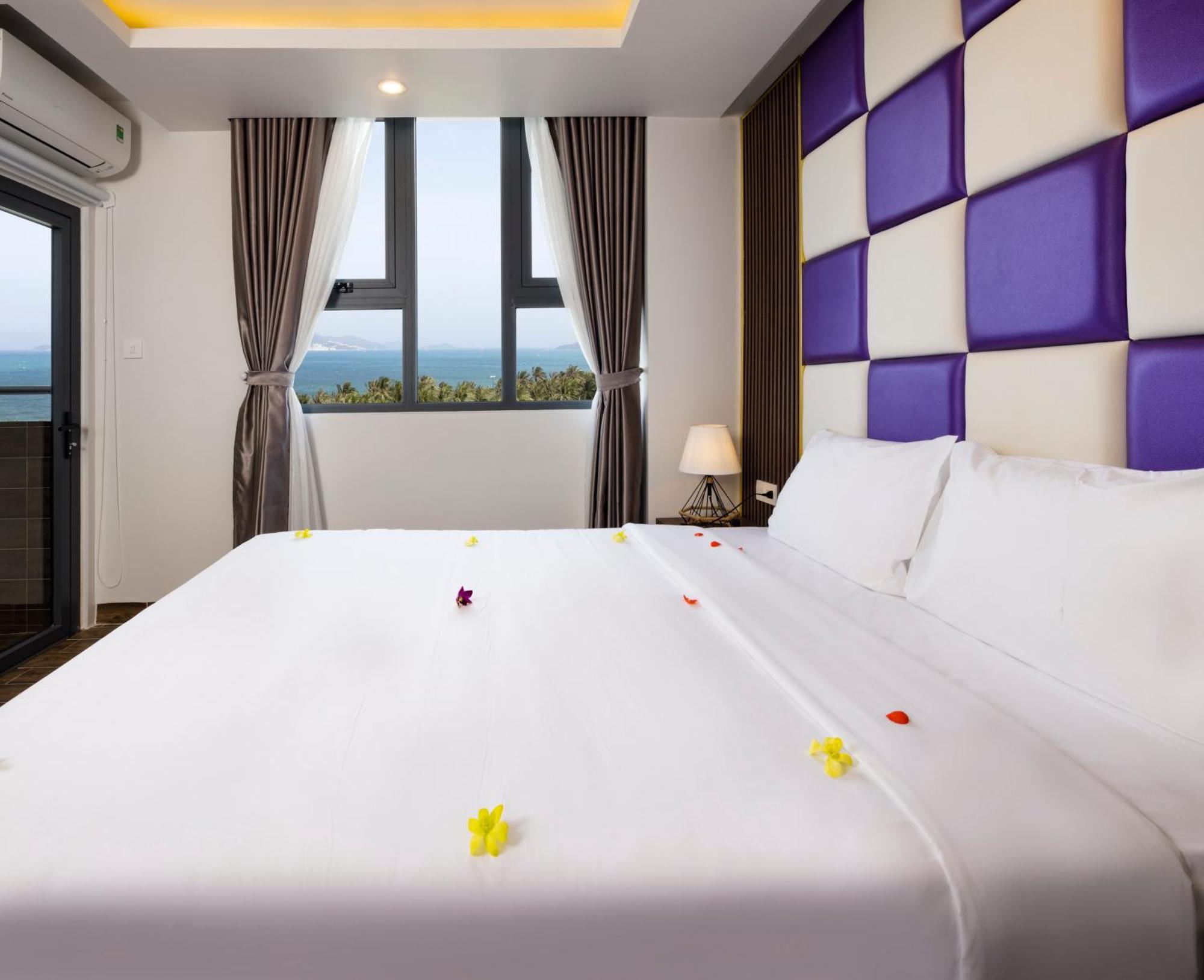 Azura Gold Hotel & Apartment, фото 2